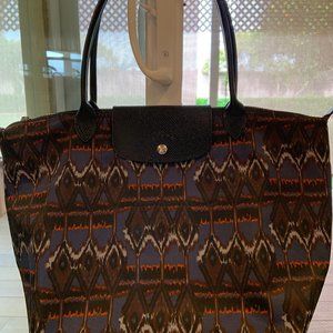 large longchamp tote ,brand new